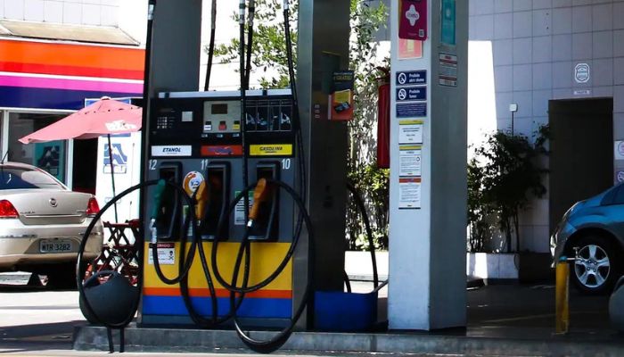 Prévia da inflação acelera para 0,44% em maio, puxada pela gasolina